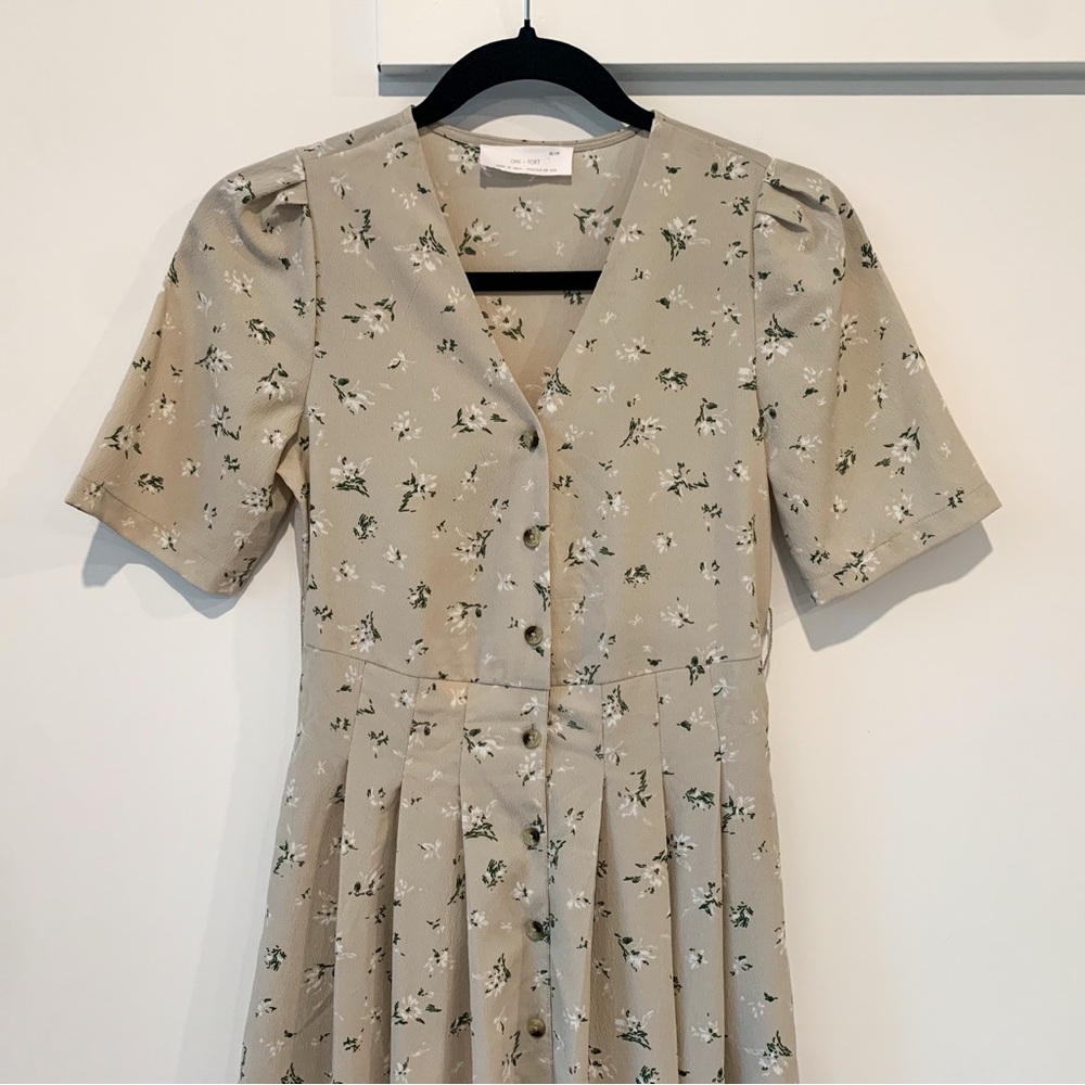 ✨FINAL PRICE✨ OAK + FORT button-up pleated midi dress